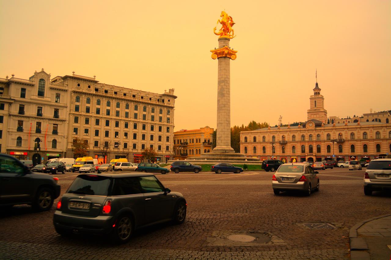 All Seasons Hotel On Freedom Square Tbilisi ภายนอก รูปภาพ