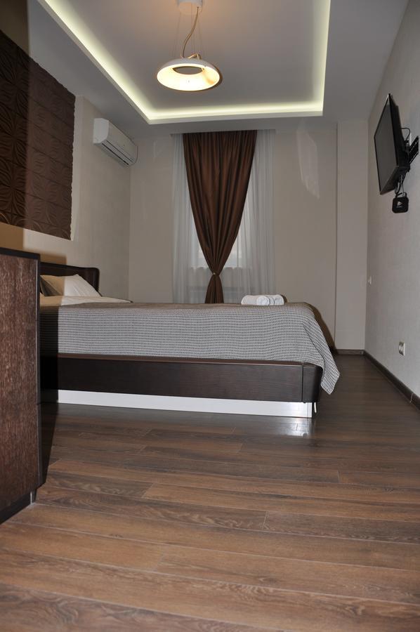All Seasons Hotel On Freedom Square Tbilisi ภายนอก รูปภาพ