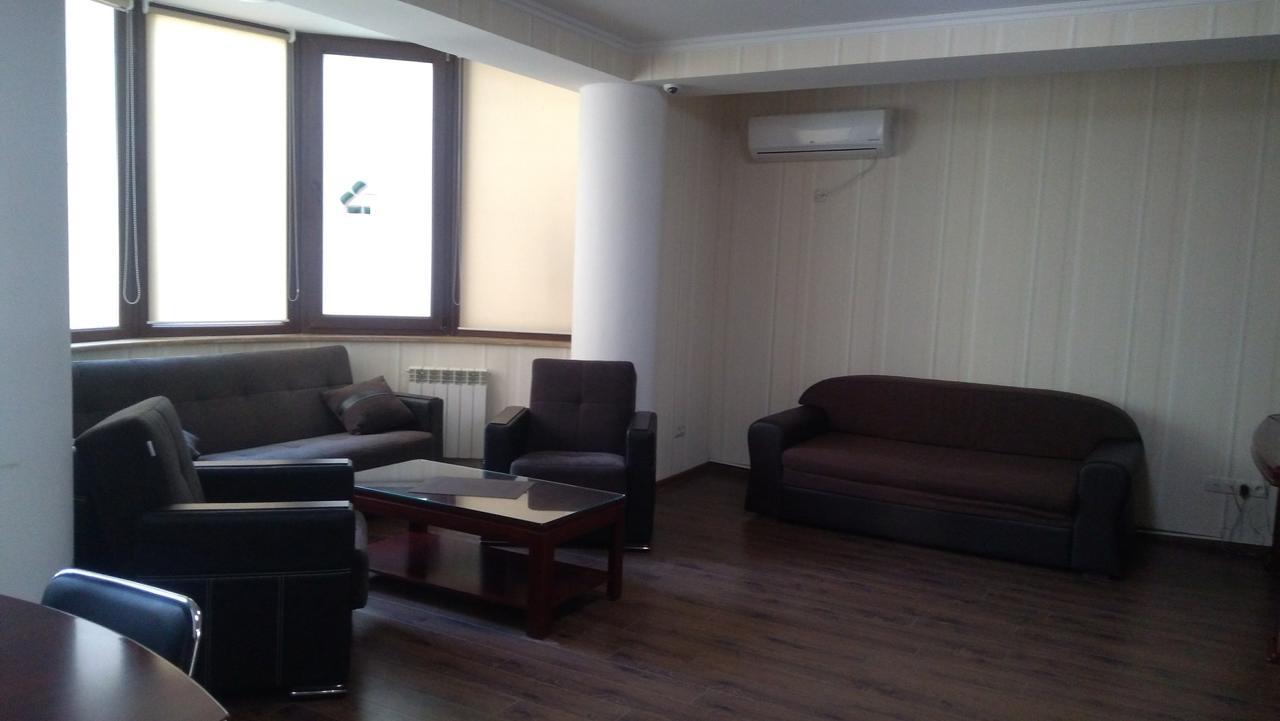All Seasons Hotel On Freedom Square Tbilisi ภายนอก รูปภาพ