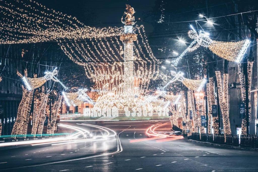 All Seasons Hotel On Freedom Square Tbilisi ภายนอก รูปภาพ